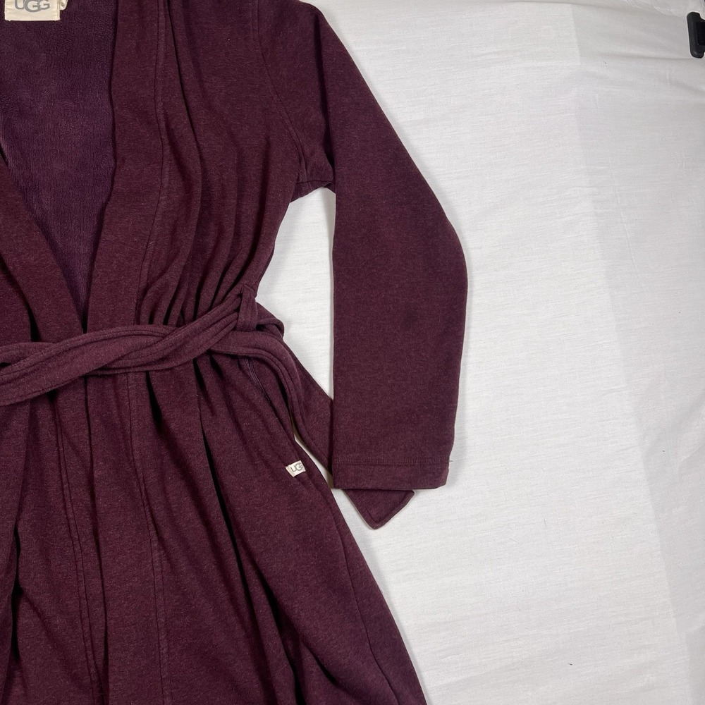 UGG Plush Fleece Belted Robe Bathrobe‎ Womens Medium Burgundy Lounge Cozy Shawl - Picture 5 of 16